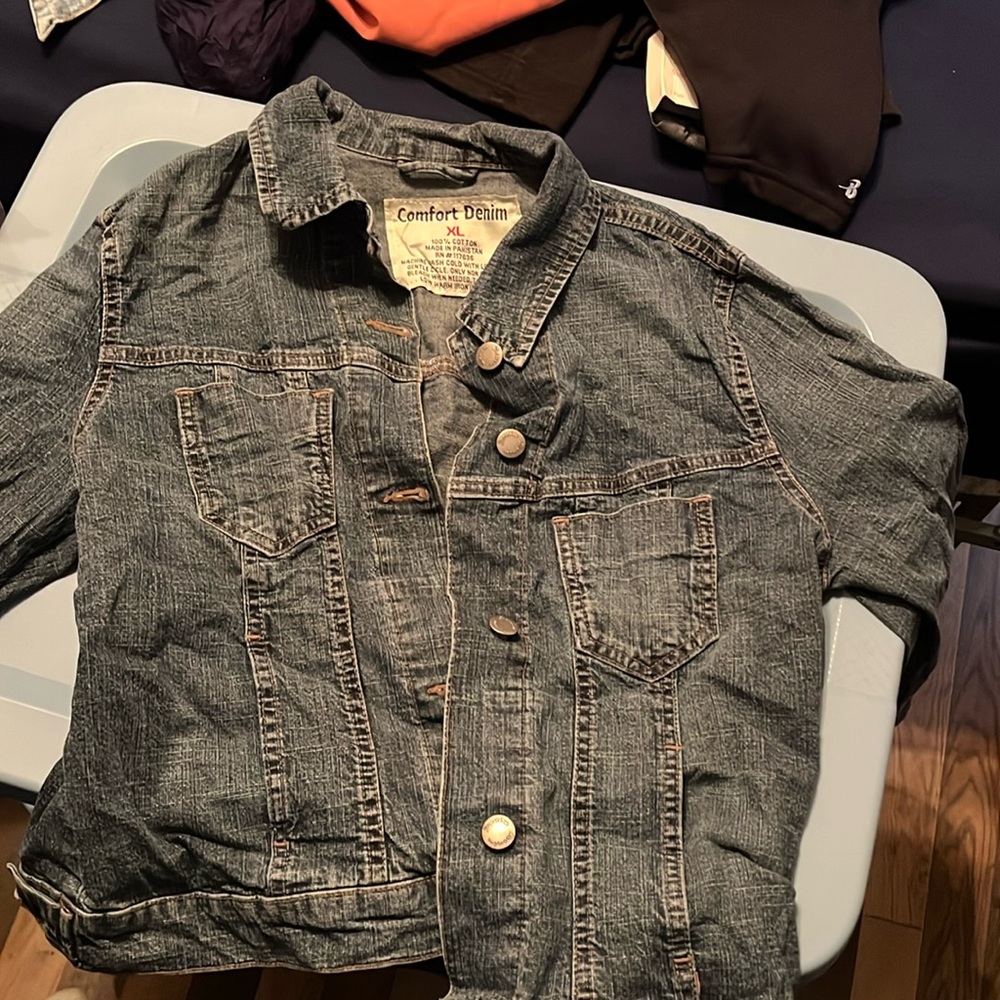 Comfort Denim jacket. Size XL
